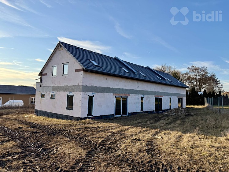 Prodej rodinného domu 113 m², pozemek 198 m² - foto 2