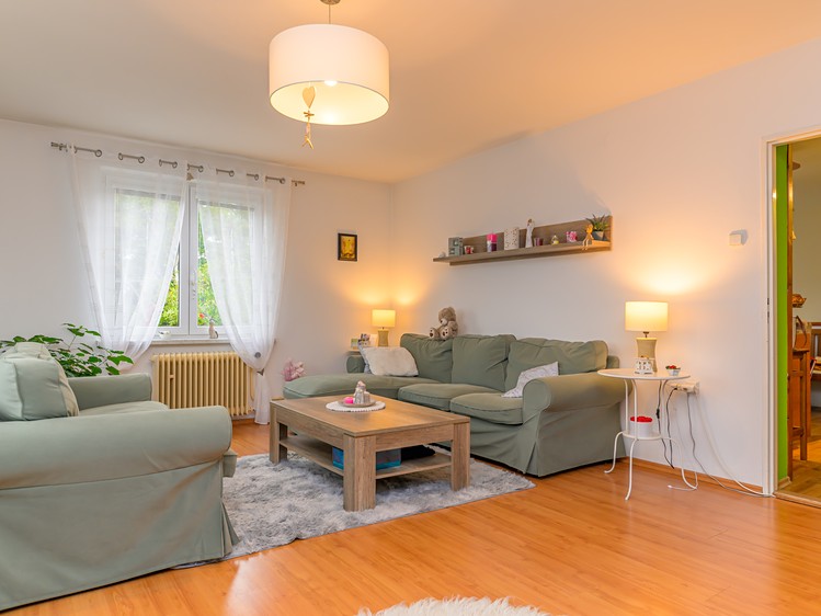 Prodej rodinného domu 254 m², pozemek 760 m² - foto 2