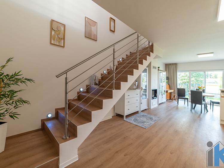 Prodej  rodinného domu 145 m², pozemek 299 m² - foto 4