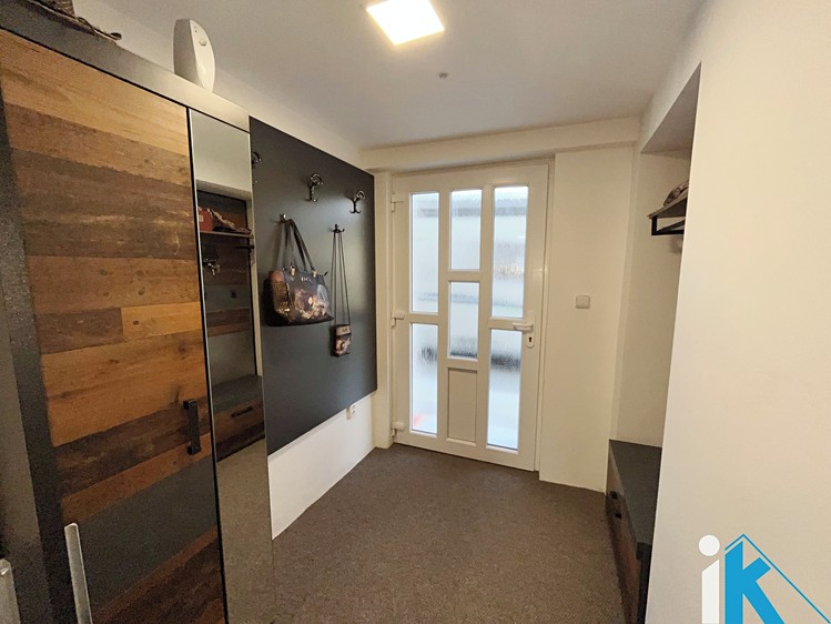 Prodej  rodinného domu 180 m², pozemek 707 m² - foto 8