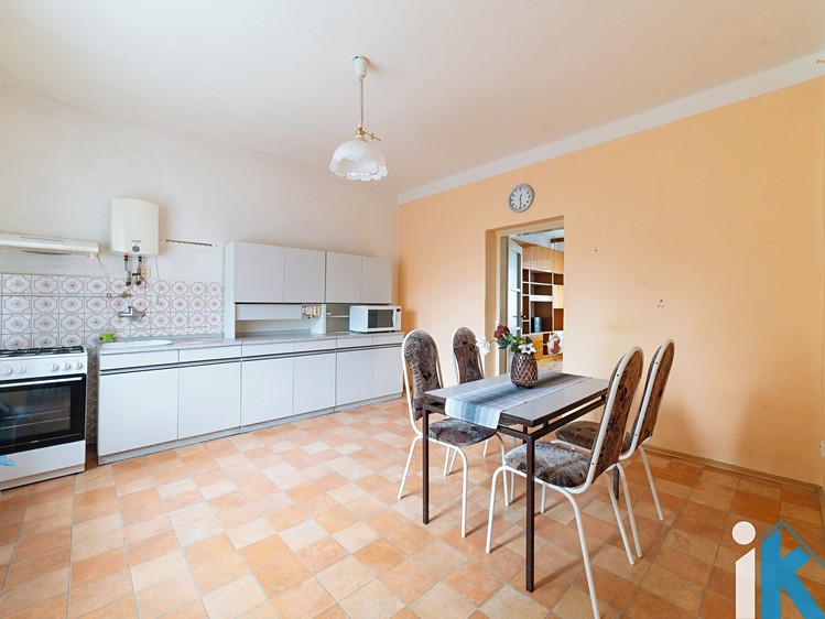 Prodej  rodinného domu 190 m², pozemek 1 262 m² - foto 3