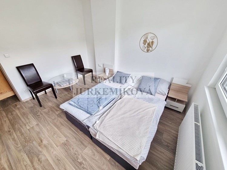 Prodej vícegeneračního domu 200 m², pozemek 447 m² - foto 5