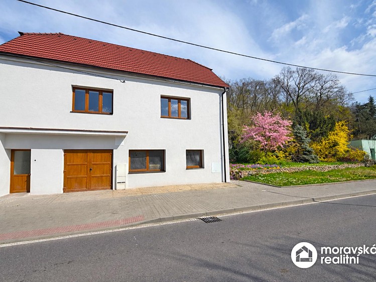 Prodej rodinného domu 175 m², pozemek 759 m² - foto 7