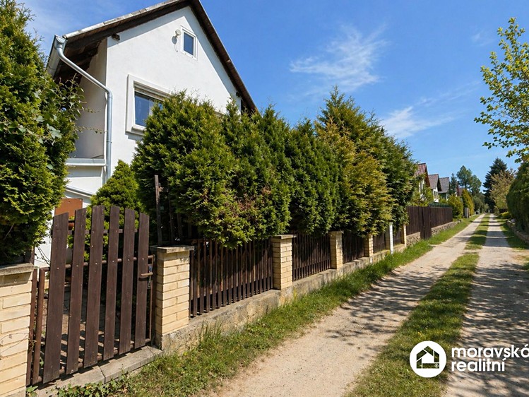 Prodej chaty 107 m², pozemek 919 m² - foto 6