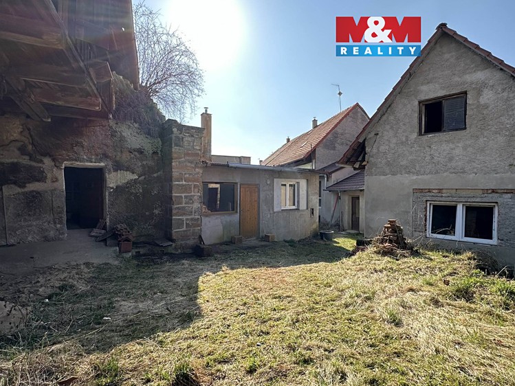 Prodej rodinného domu 100 m², pozemek 492 m² - foto 1