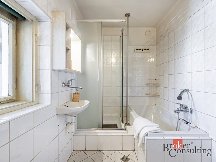 Prodej rodinného domu 259 m², pozemek 1 158 m² - foto 6