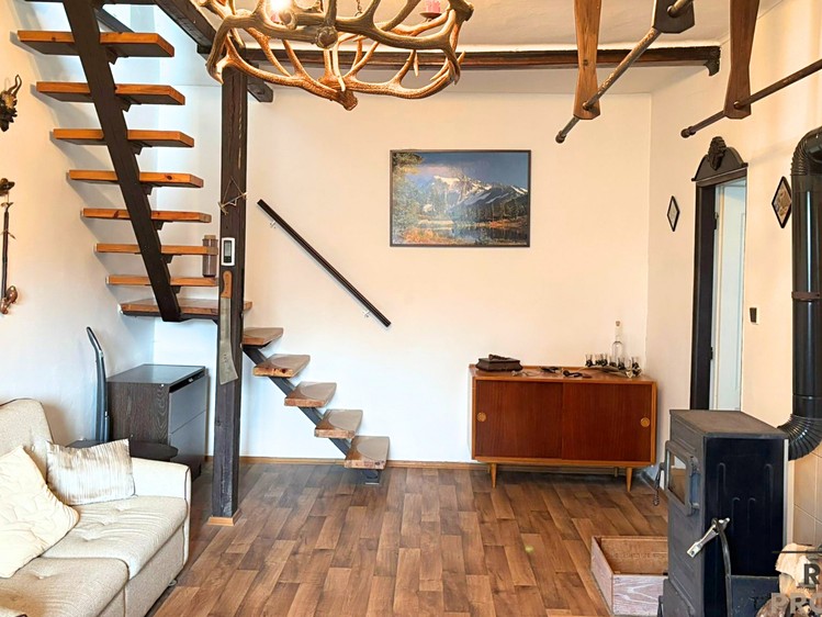 Prodej chalupy 110 m², pozemek 369 m² - foto 1