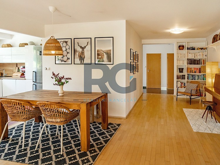 Prodej rodinného domu 272 m², pozemek 3 754 m² - foto 6