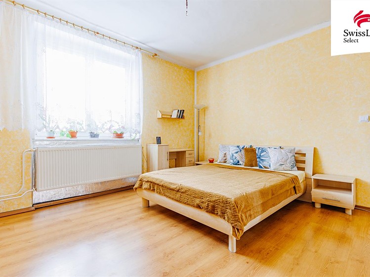 Prodej rodinného domu 376 m², pozemek 154 m² - foto 3