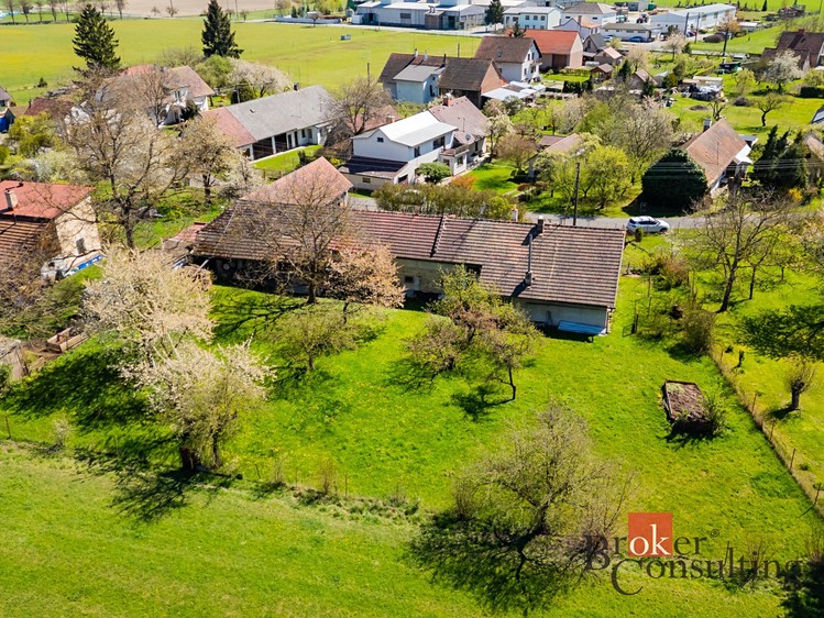 Prodej rodinného domu 412 m², pozemek 2 190 m² - foto 5