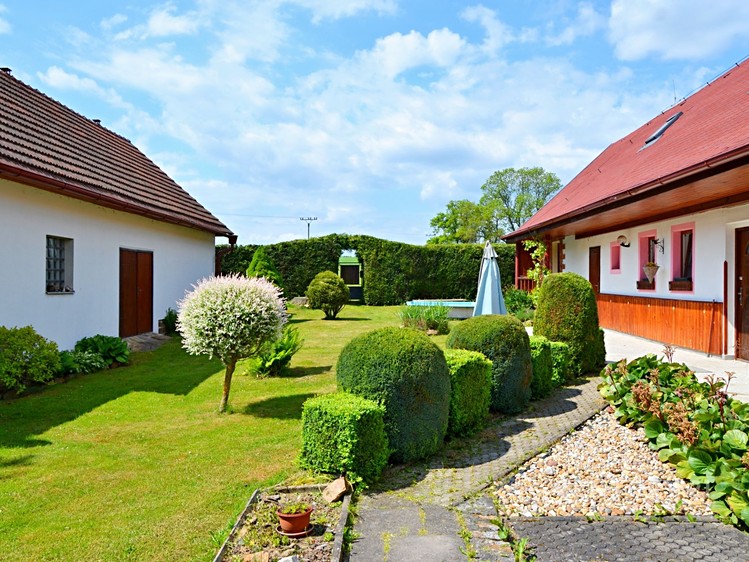 Prodej chalupy 325 m², pozemek 5 290 m² - foto 2