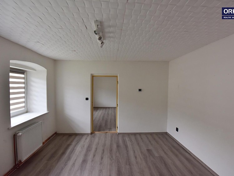 Prodej  rodinného domu 280 m², pozemek 3 046 m² - foto 6