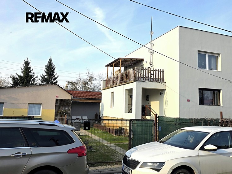 Prodej rodinného domu 343 m², pozemek 800 m² - foto 1