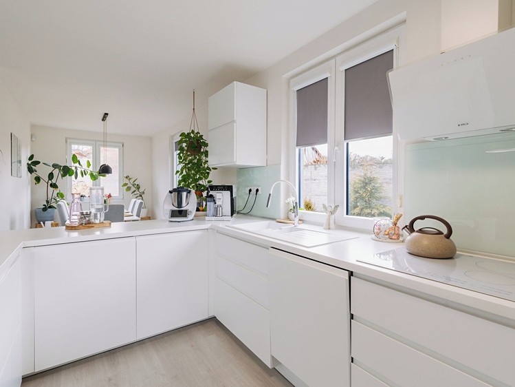 Prodej rodinného domu 114 m², pozemek 976 m² - foto 4
