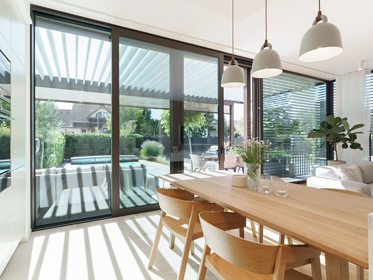 Prodej rodinného domu 186 m², pozemek 487 m² - foto 2