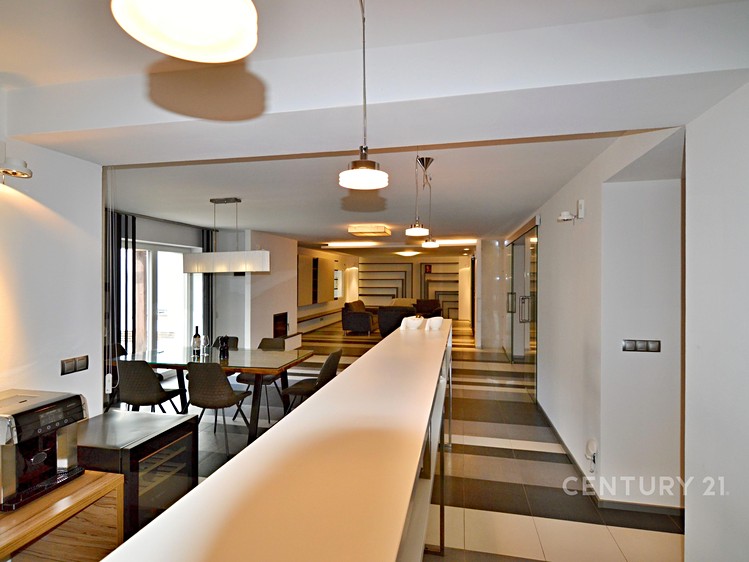 Prodej vícegeneračního domu 830 m², pozemek 1 011 m² - foto 6