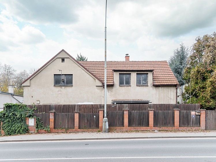 Prodej rodinného domu 180 m², pozemek 550 m² - foto 2