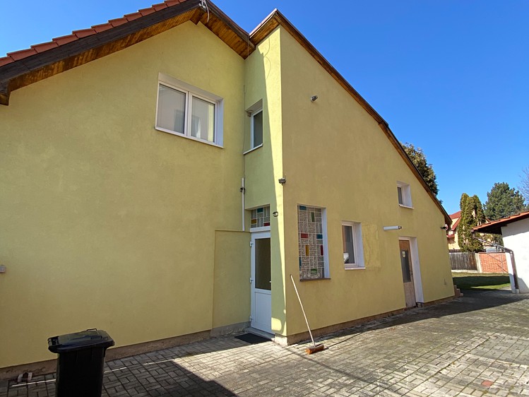 Prodej rodinného domu 288 m², pozemek 382 m² - foto 3