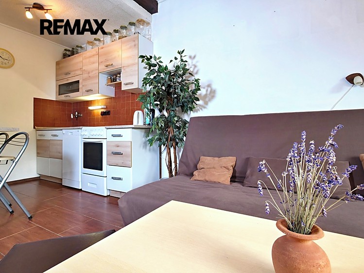 Prodej rodinného domu 70 m², pozemek 425 m² - foto 6