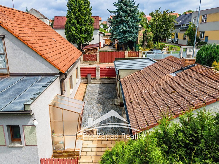 Prodej rodinného domu 175 m², pozemek 276 m² - foto 6