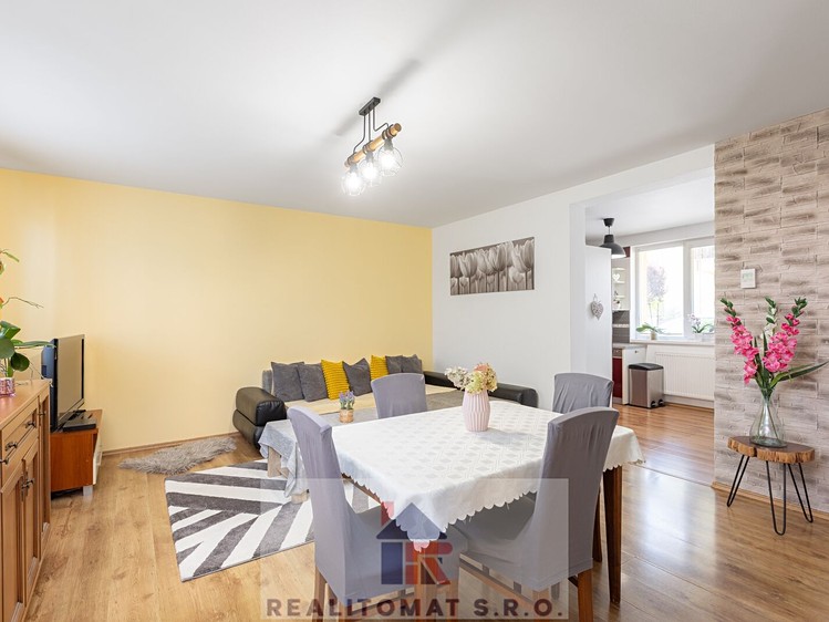 Pronájem rodinného domu 133 m², pozemek 533 m² - foto 7