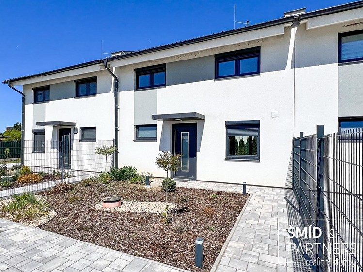 Pronájem rodinného domu 90 m², pozemek 365 m² - foto 2