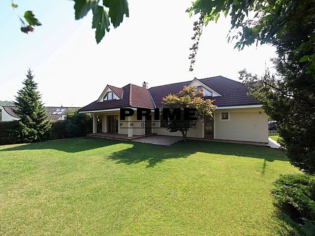 Pronájem rodinného domu 340 m², pozemek 1 197 m² - foto 1
