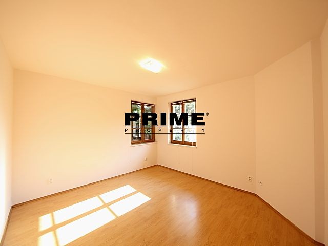 Pronájem rodinného domu 340 m², pozemek 1 197 m² - foto 8