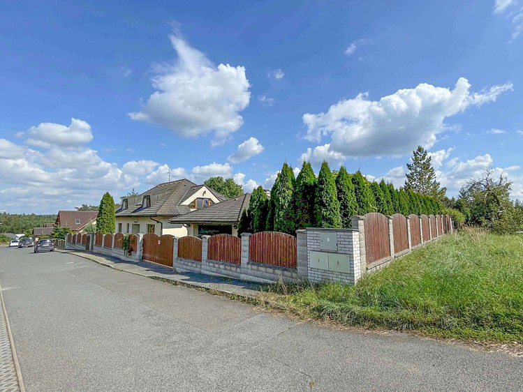 Pronájem rodinného domu 345 m², pozemek 958 m² - foto 4