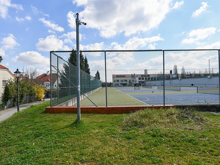 Pronájem rodinného domu 250 m², pozemek 606 m² - foto 4