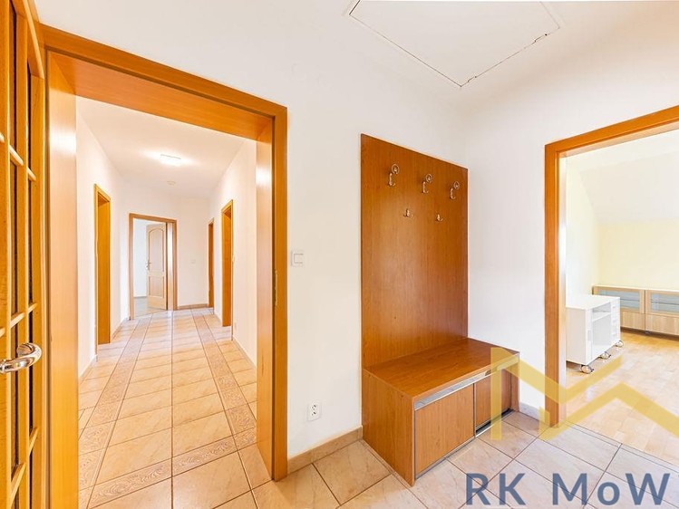 Pronájem rodinného domu 240 m², pozemek 550 m² - foto 7