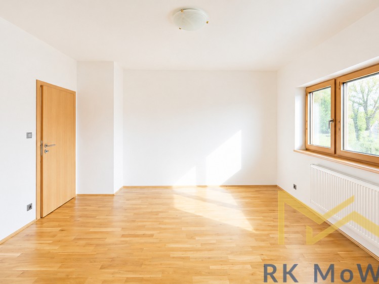 Pronájem  vily 350 m², pozemek 706 m² - foto 7