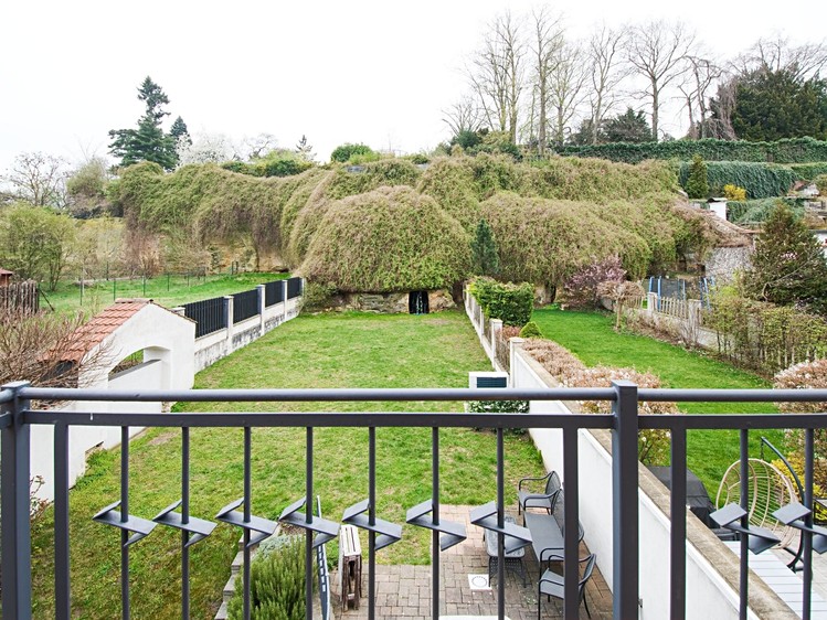 Pronájem rodinného domu 350 m², pozemek 226 m² - foto 3