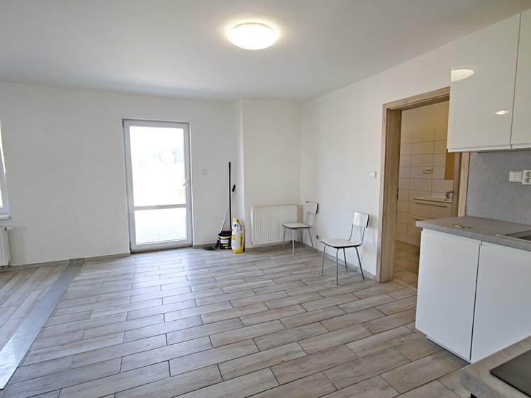 Pronájem  rodinného domu 80 m², pozemek 600 m² - foto 7