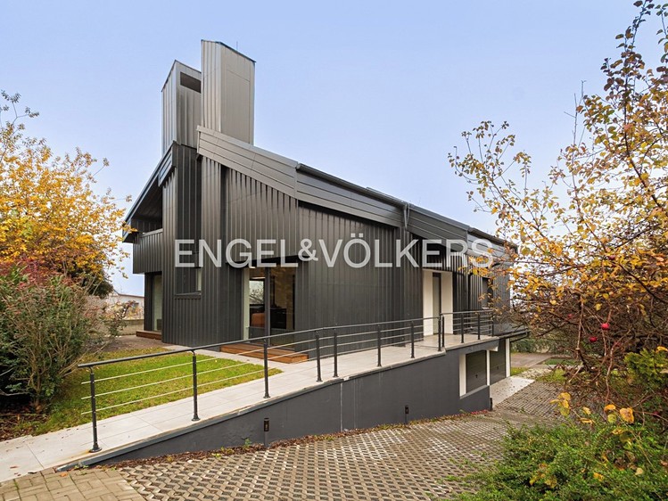 Pronájem rodinného domu 345 m², pozemek 680 m² - foto 4