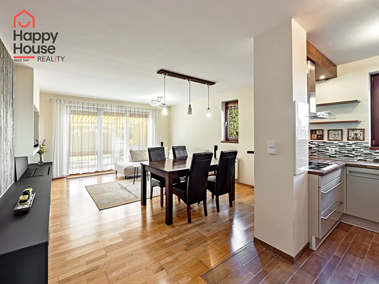 Pronájem rodinného domu 130 m², pozemek 414 m² - foto 5