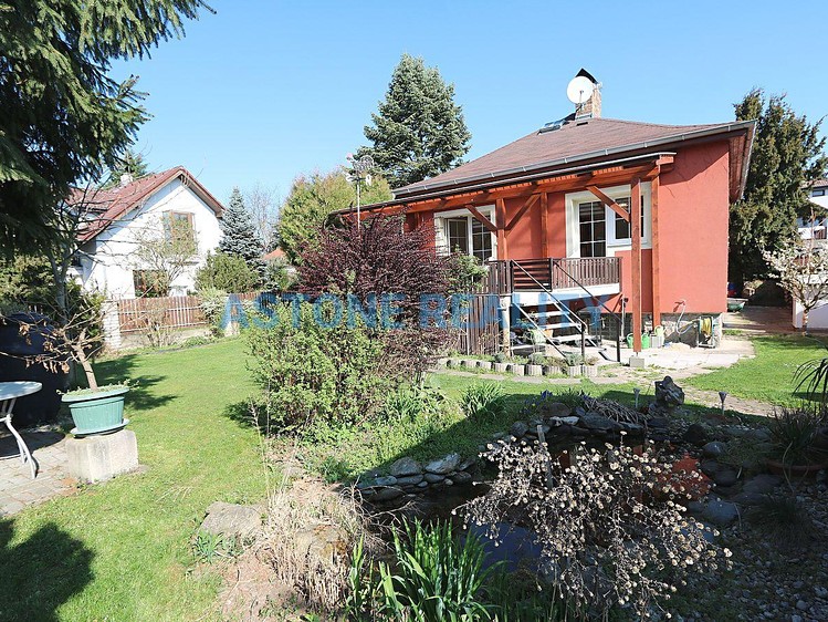 Pronájem rodinného domu 210 m², pozemek 524 m² - foto 2