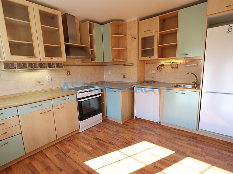 Pronájem rodinného domu 210 m², pozemek 524 m² - foto 8