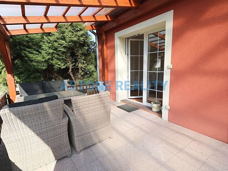 Pronájem rodinného domu 210 m², pozemek 524 m² - foto 7