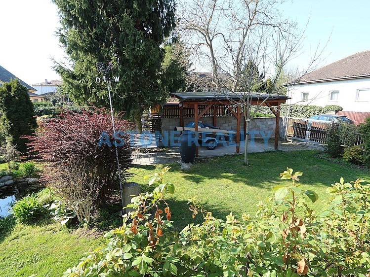 Pronájem rodinného domu 210 m², pozemek 524 m² - foto 5