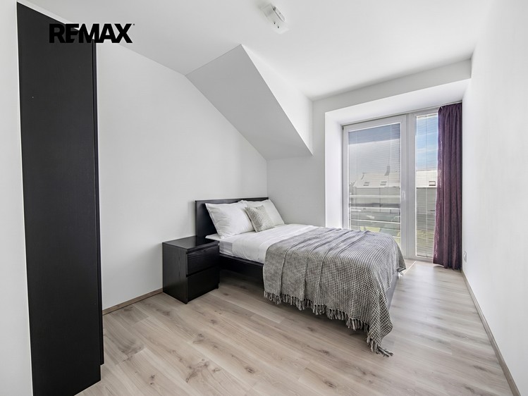 Pronájem rodinného domu 136 m², pozemek 202 m² - foto 7