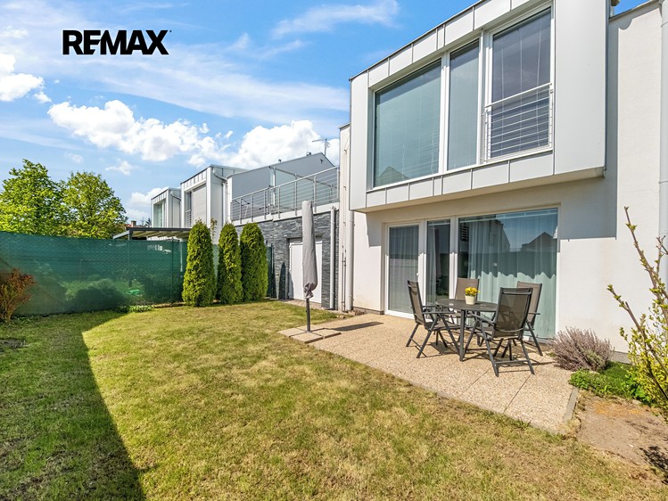 Pronájem rodinného domu 136 m², pozemek 202 m² - foto 8
