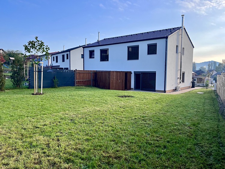 Pronájem rodinného domu 118 m², pozemek 465 m² - foto 6