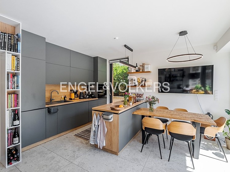 Pronájem rodinného domu 121 m², pozemek 388 m² - foto 3