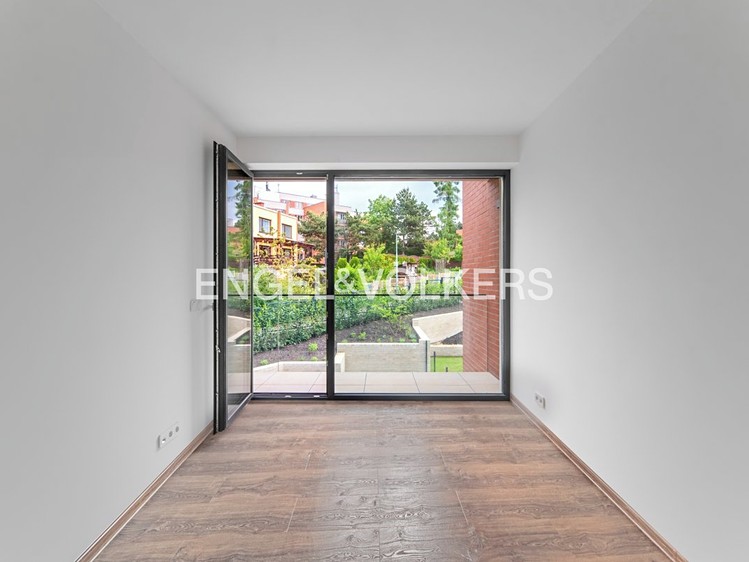 Pronájem rodinného domu 121 m², pozemek 388 m² - foto 7