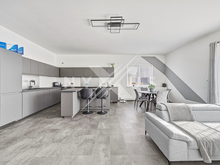 Pronájem rodinného domu 145 m², pozemek 812 m² - foto 5