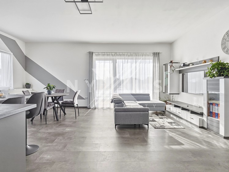 Pronájem rodinného domu 145 m², pozemek 812 m² - foto 6