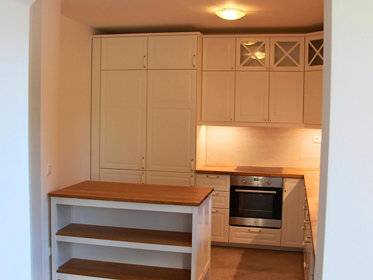 Pronájem  rodinného domu 319 m², pozemek 635 m² - foto 8