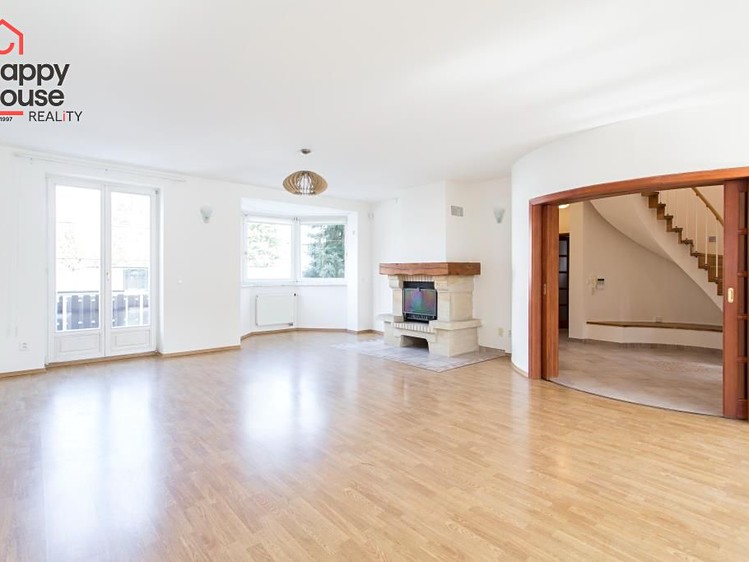 Pronájem  rodinného domu 319 m², pozemek 635 m² - foto 7