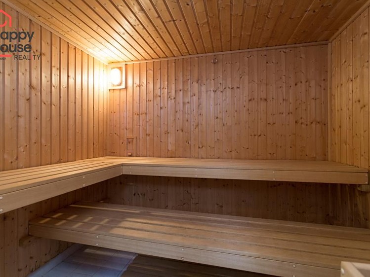 Pronájem  rodinného domu 319 m², pozemek 635 m² - foto 5